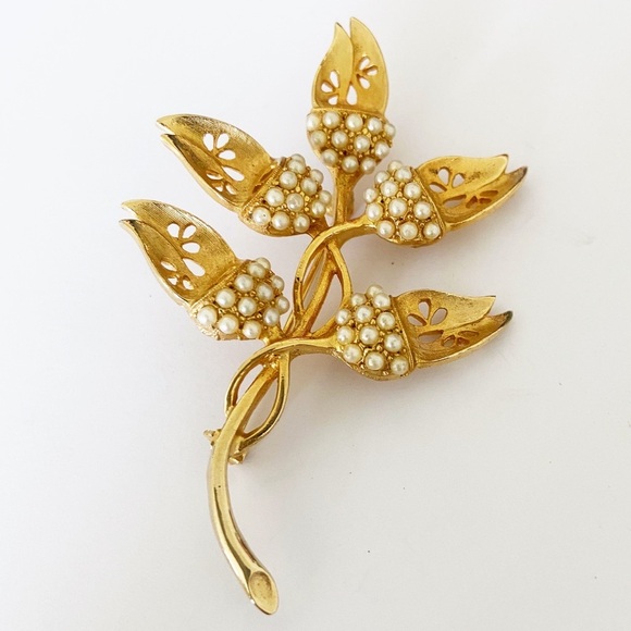 Vintage Weiss gold seed pearl thistle brooch - Picture 7 of 7